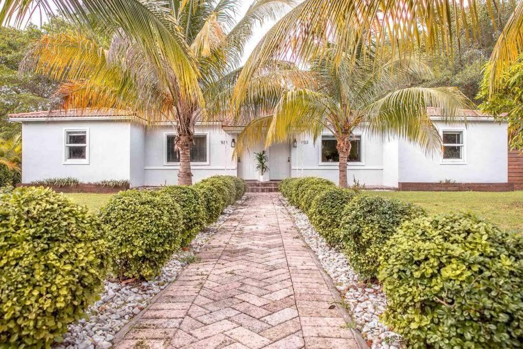 House With Pool, 10 Mins Drive To The Beach! Villa Miami Shores Exterior photo